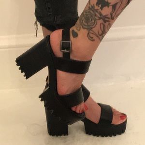 Black Comfy & Sexy Platforms